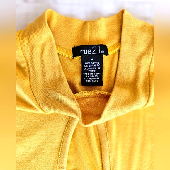 rue21 Mustard Yellow High Neck Crochet Keyhole Tank Top Sleeveless Soft Flowy - Picture 5 of 5